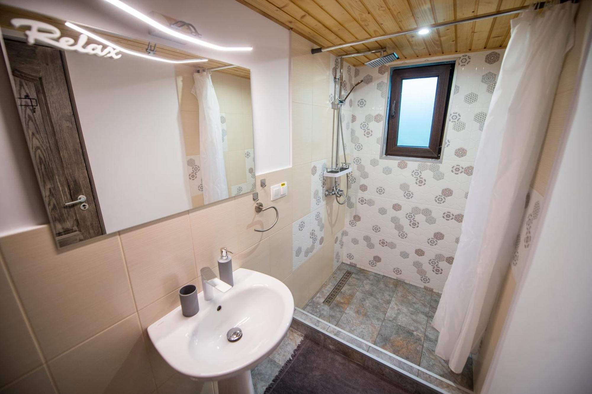 Zenyt Home Turda Extérieur photo